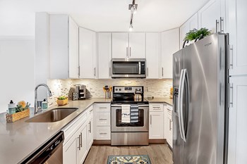 16185 NW 64Th Ave 1-2 Beds Apartment for Rent Photo Gallery 1